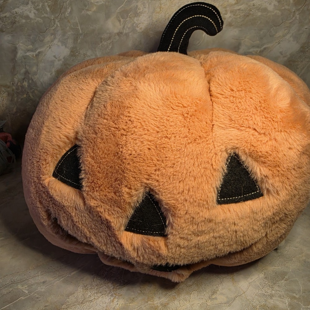 Martha Stewart Pink Plush Pumpkin Jack-O-Lantern Faux Fur Halloween Pillow 14"